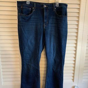 Levi 725 High Rise Bootcut Jeans